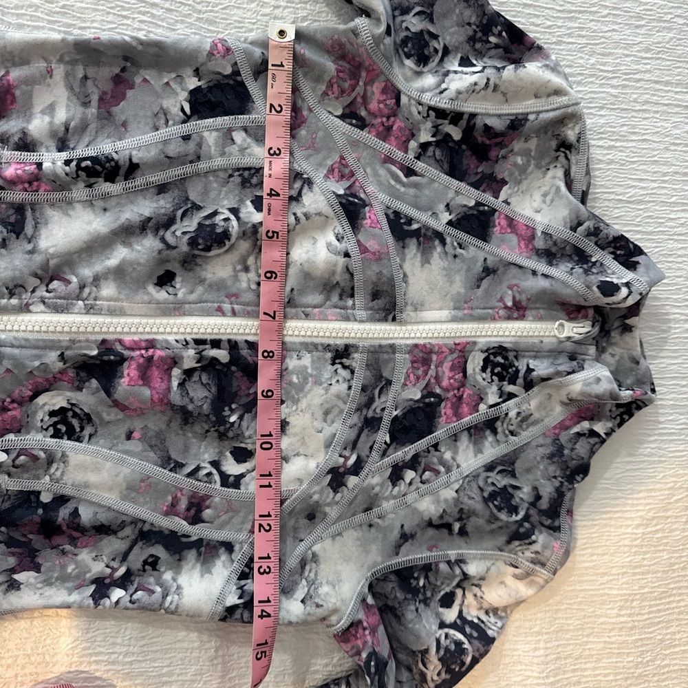 Lululemon Floral Women's Jacket - Picture 9 of 9